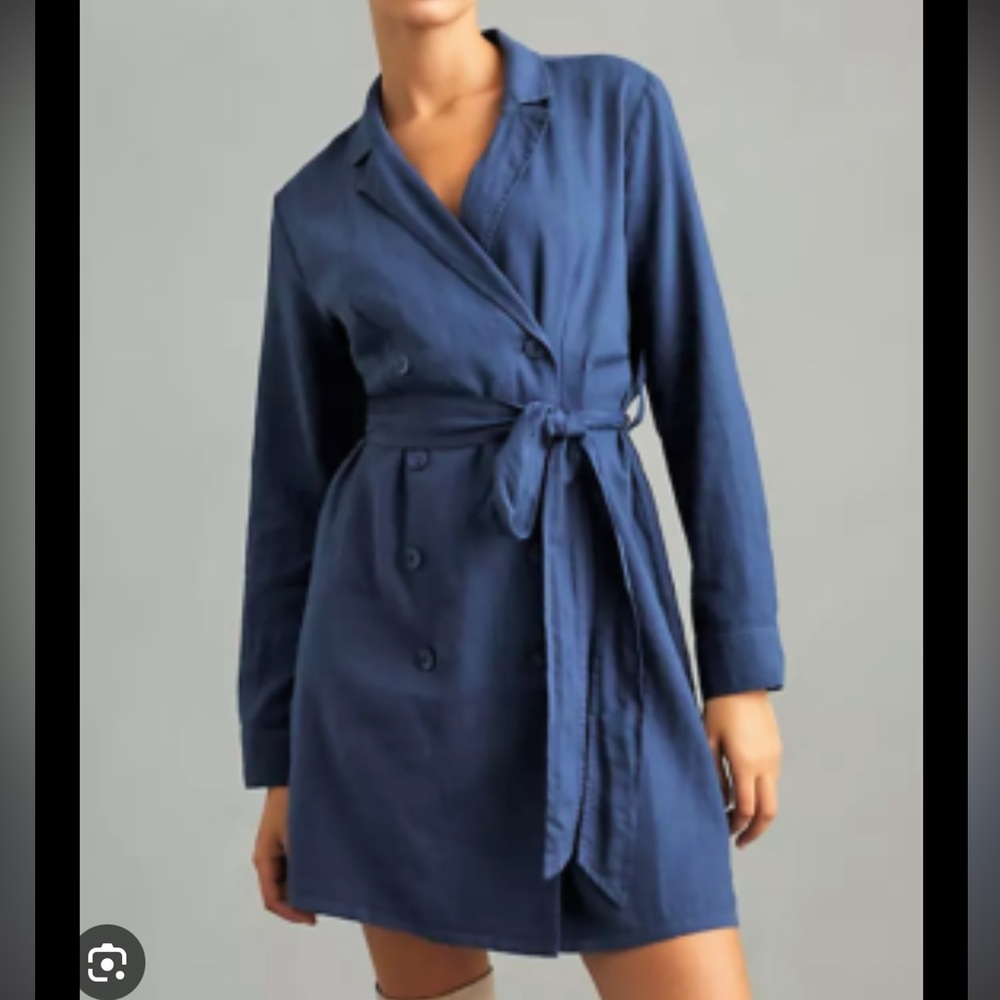 NWOT Cloth & Stone Navy Blue Linen Blend Button Front Wrap Dress